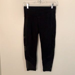 Athleta Black Mesh Capri Leggings Size S